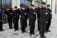 上海保安服务人员的工作重点主要在哪些方面？